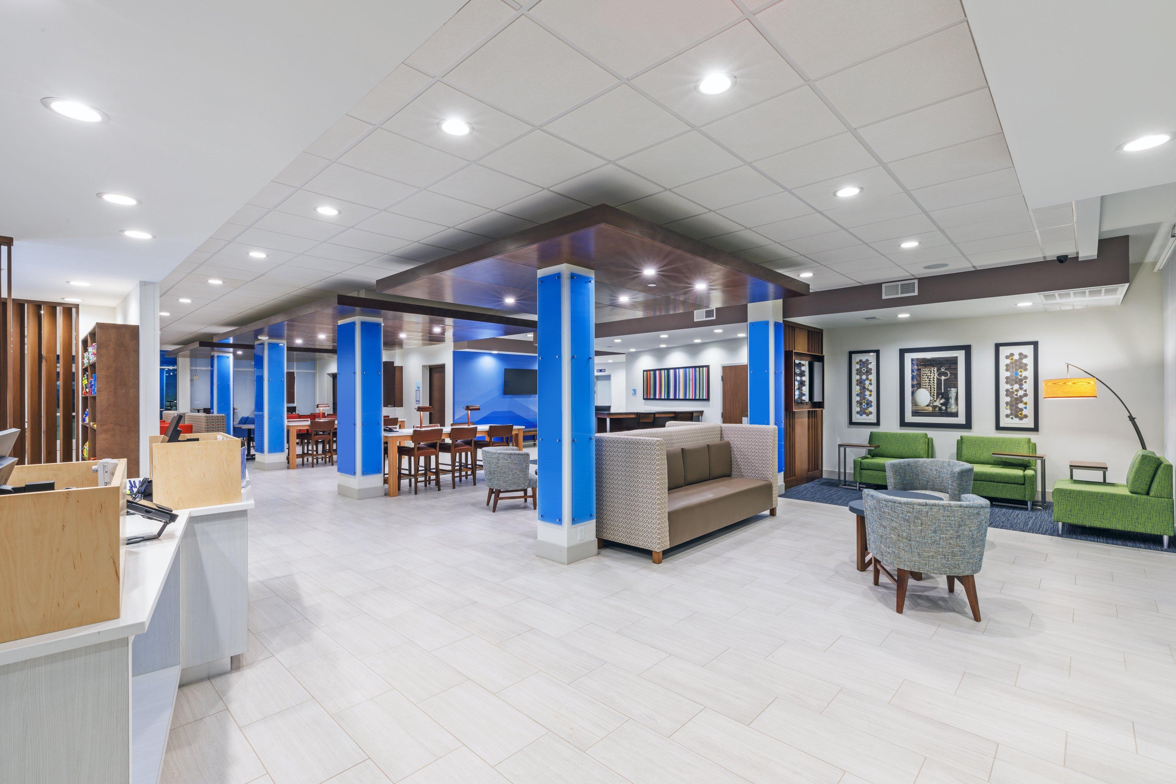 Hotel Express & By Ihg 3*